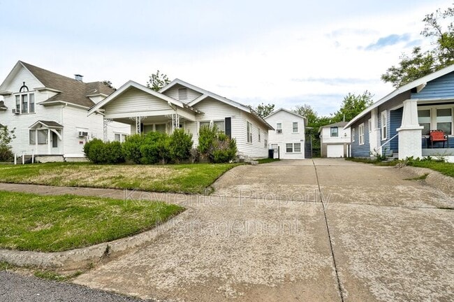 Foto del edificio - 2131 NW 12th St