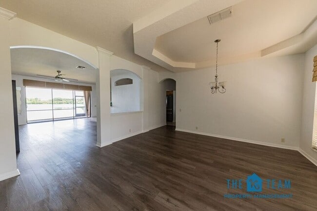 Building Photo - 3360 Fiddle Leaf Way