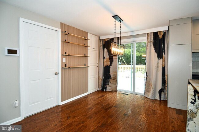 Foto del edificio - 8844 Mourning Dove Ct