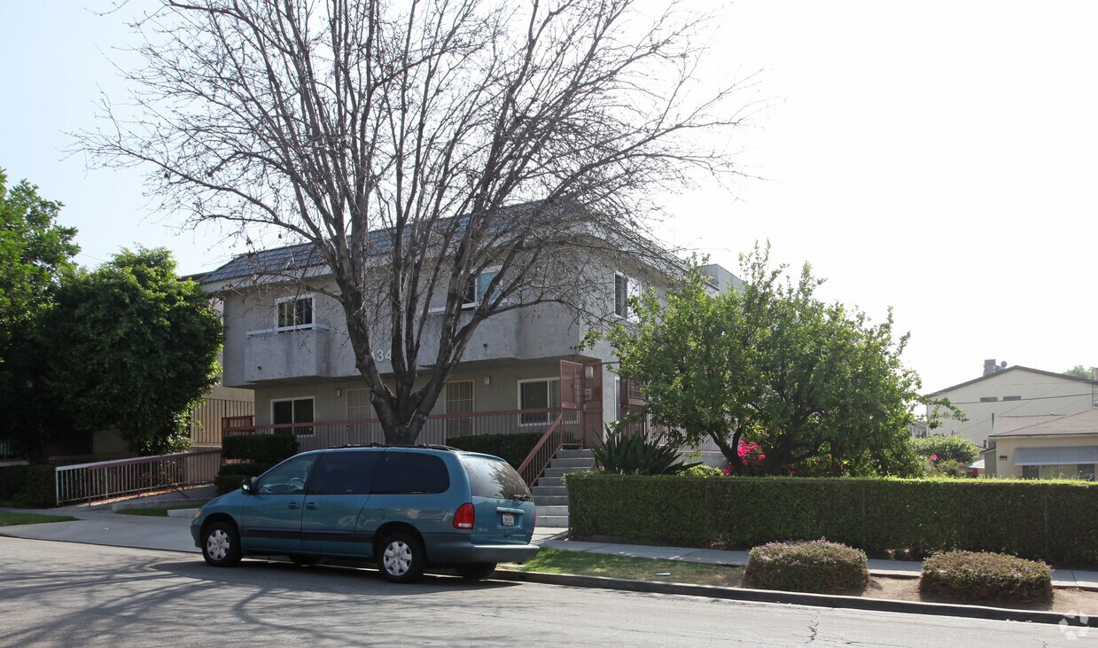 Primary Photo - 434 E Tujunga Ave