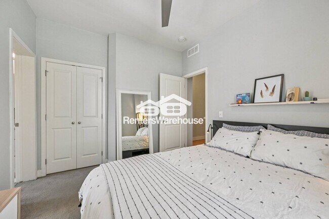 Foto del edificio - 3444 Lawrence St