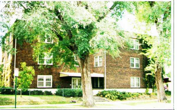 Building Photo - 678 E 4th Ave