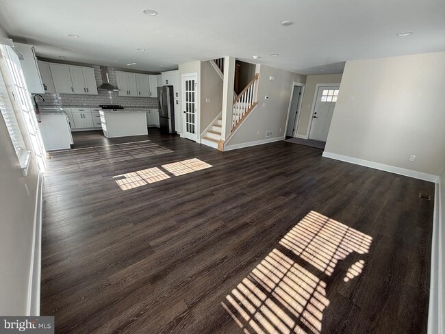 Building Photo - 116 Isabella Dr