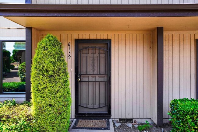 Foto del edificio - 6339 Fairway Ave SE
