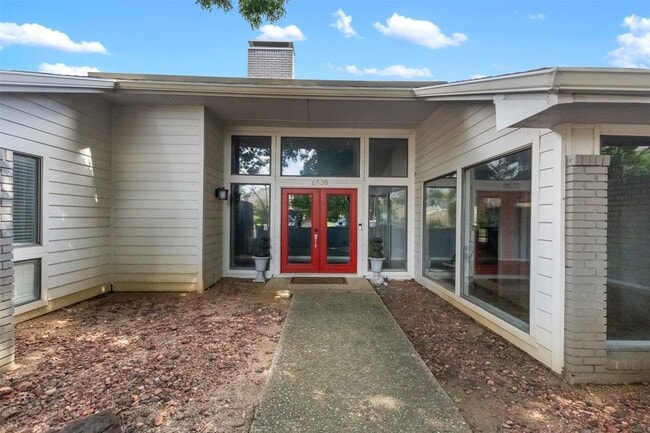 Foto del edificio - 6530 Copper Creek Dr