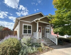 Building Photo - 1454 Flycatcher Ln