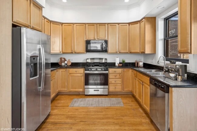 Foto del edificio - 3316 N Halsted St