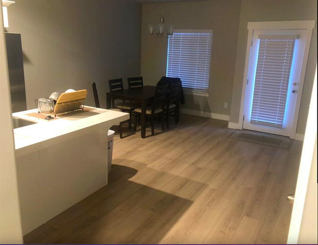 Foto del edificio - 4866 E Breezy Patch Rd