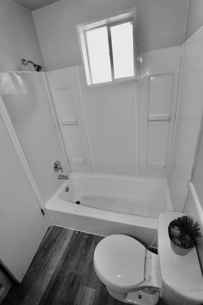 Interior Photo - Monument Studios