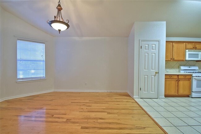 Foto del edificio - 120 Greenside Ln