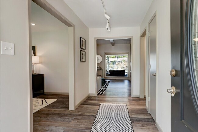 Foto del edificio - 5138 Rutherglenn Dr