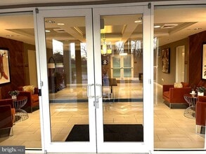 Building Photo - 10520 Resort Road