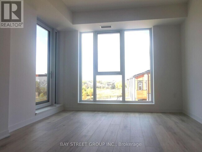 Photo du bâtiment - 20 All Nations Dr