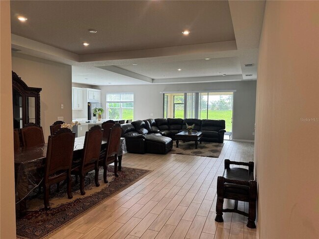 Building Photo - 7298 Bluestem Ct