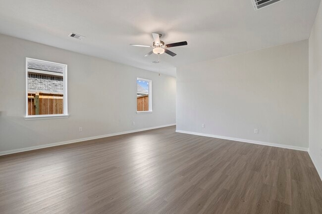Building Photo - 8930 Ice Quartz Dr