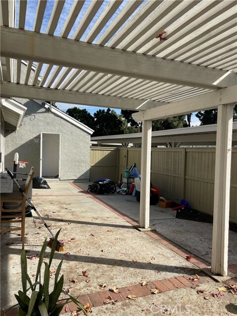 Building Photo - 87 Fox Hollow