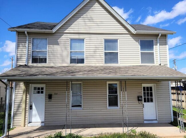 Building Photo - 612-614 Marshall Rd