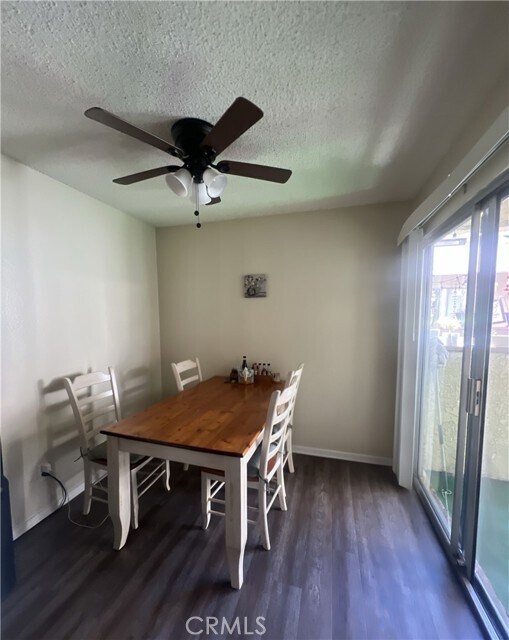 Foto del edificio - 16711 Sims Lane