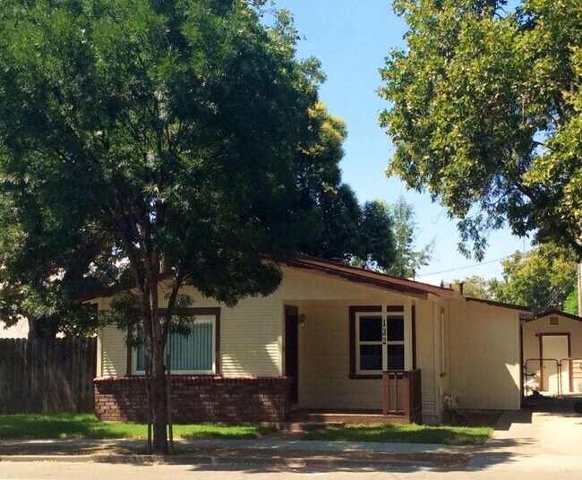132 E Hazel St, Gridley, CA 95948 House Rental in Gridley, CA