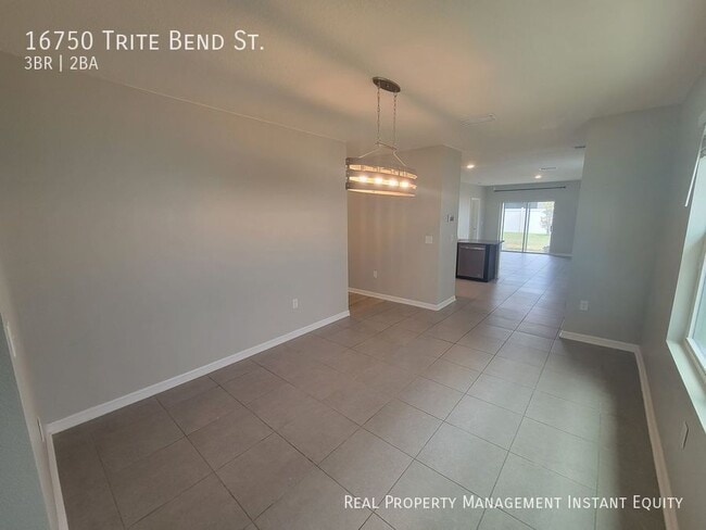 Building Photo - 16750 Trite Bend St