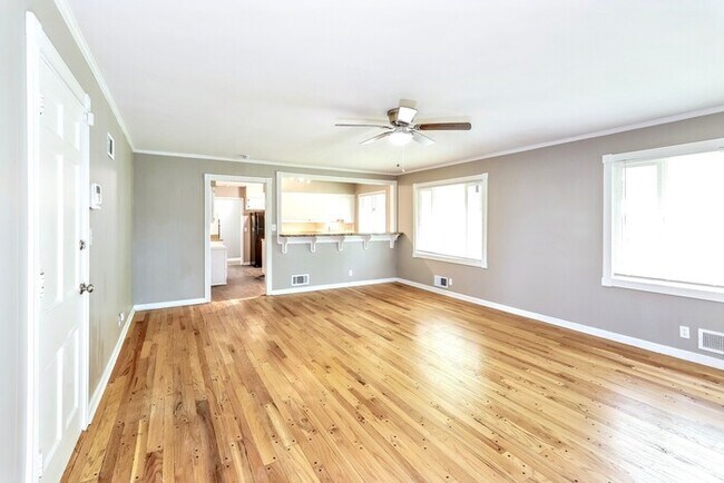 Foto del edificio - 10509 E 82nd St