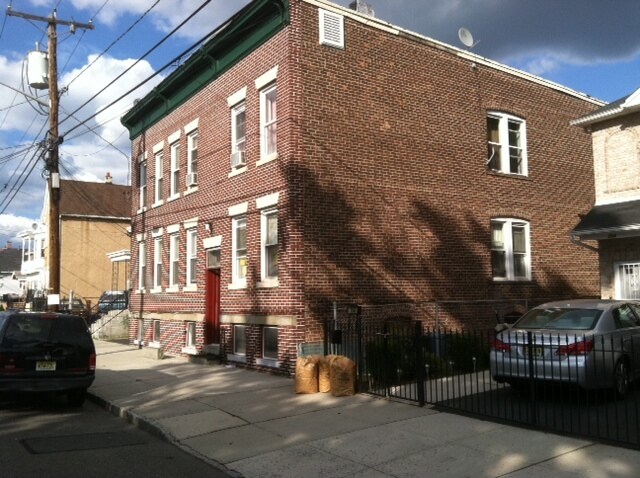 Building Photo - 106 Heckel St