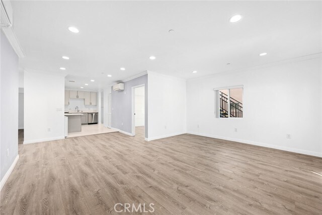 Building Photo - 2216 Laverna Ave