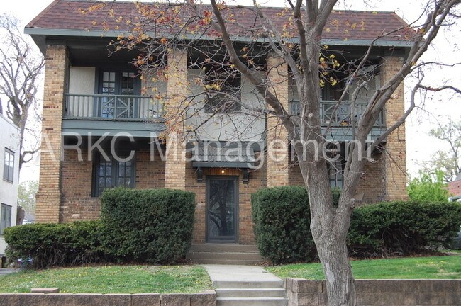 Foto del edificio - 4406 Holly St