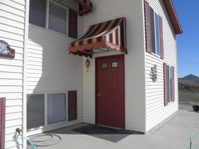 Building Photo - 1118 Canyon Hills Rd