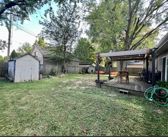 Foto del edificio - 806 S Walnut St