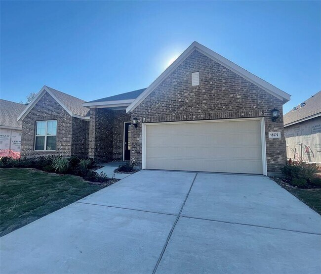 Building Photo - 15572 Leopard Lily Ln