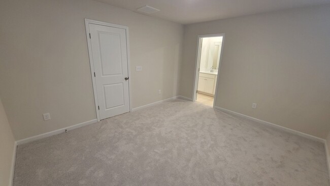 Foto del edificio - 3 bed, 2.5 Bath Townhome Available in Reid...