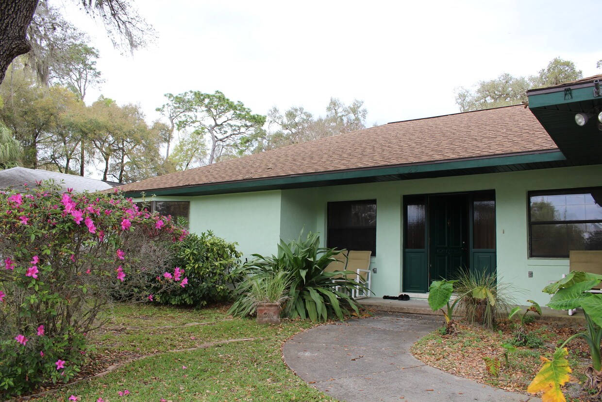 4125 Bair Ave, Fruitland Park, FL 34731 House Rental in Fruitland