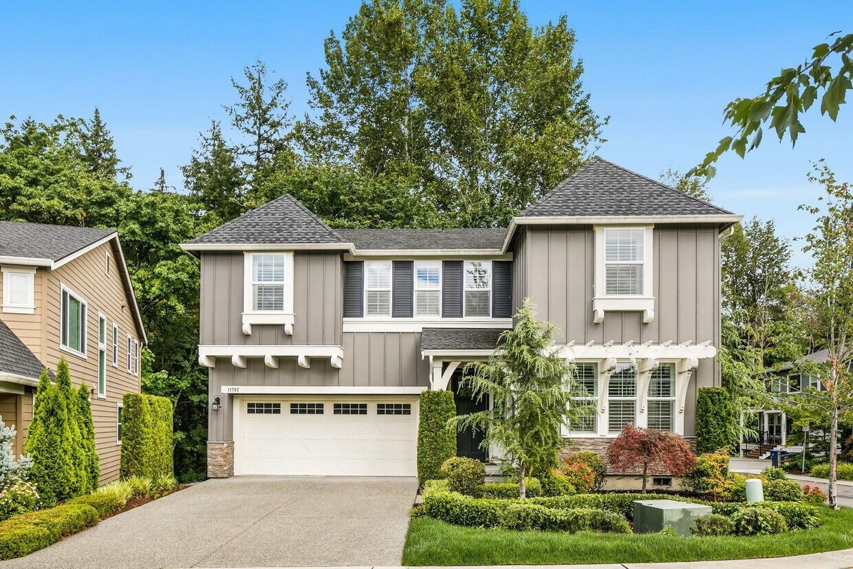 6 Bedroom Home in Brooksie at the Woodlands House for Rent in Redmond