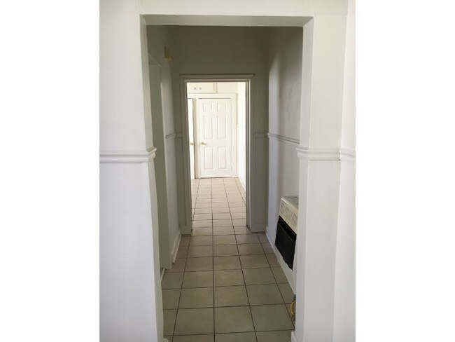 Foto del edificio - 4523 Baudin St
