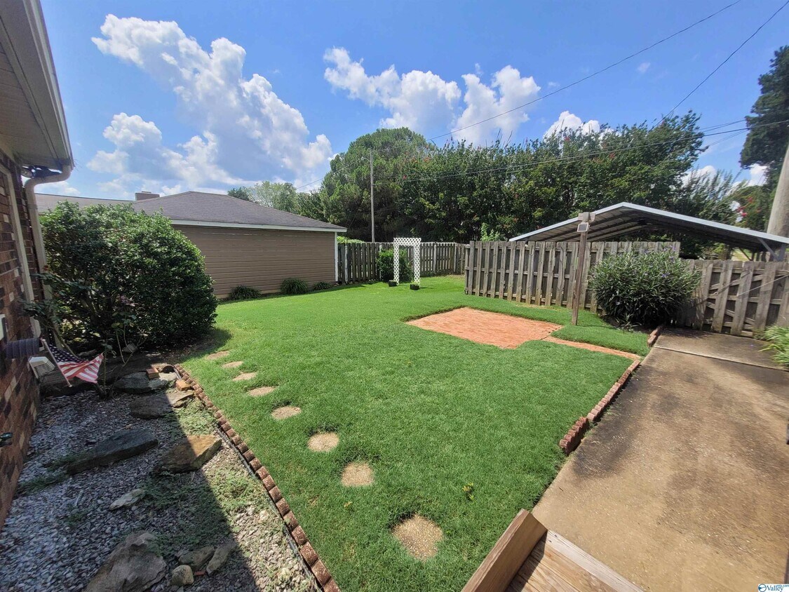 220 Austinville Rd SW, Decatur, AL 35601 Townhome Rentals in Decatur