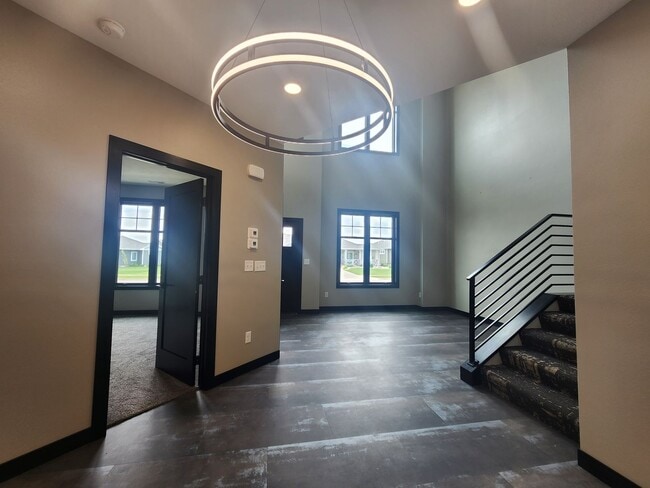 Building Photo - Brand New Townhomes!
