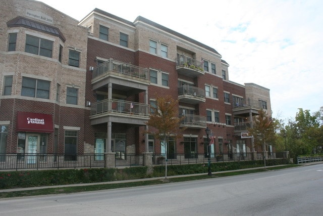Primary Photo - 17200 Oak Park Ave