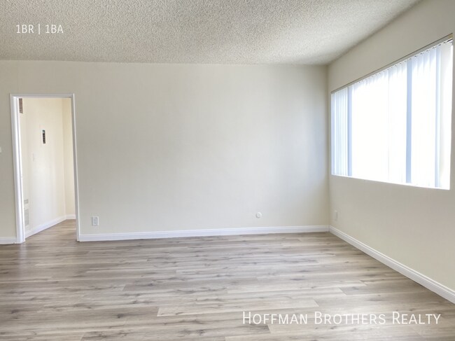 Foto del edificio - 7010 Lanewood Ave