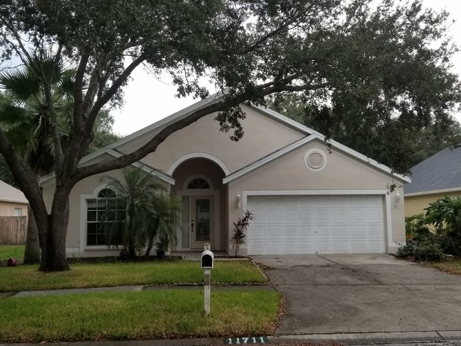 Building Photo - POOL HOME IN CARROLLWOOD