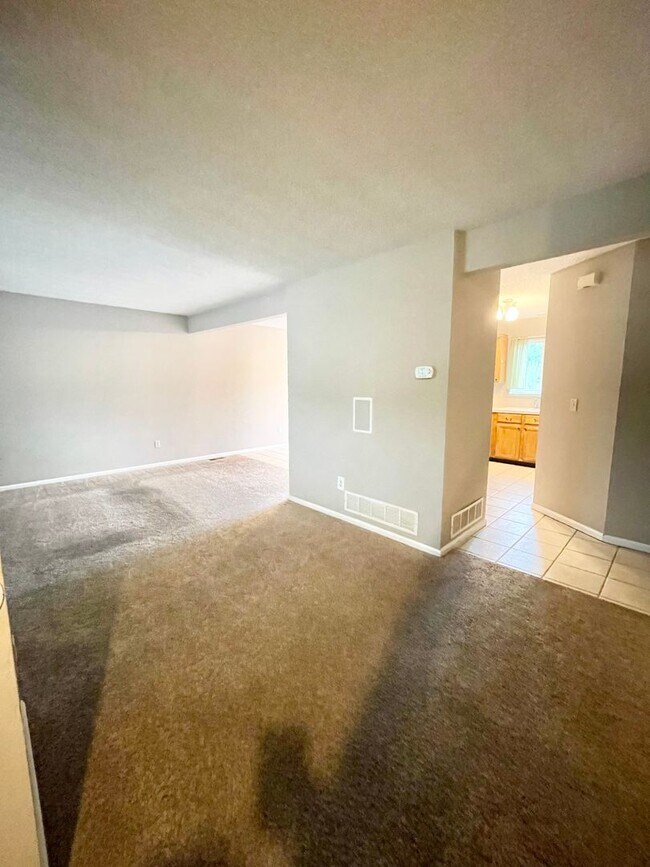 Foto del edificio - 4043 Burr Oak Dr