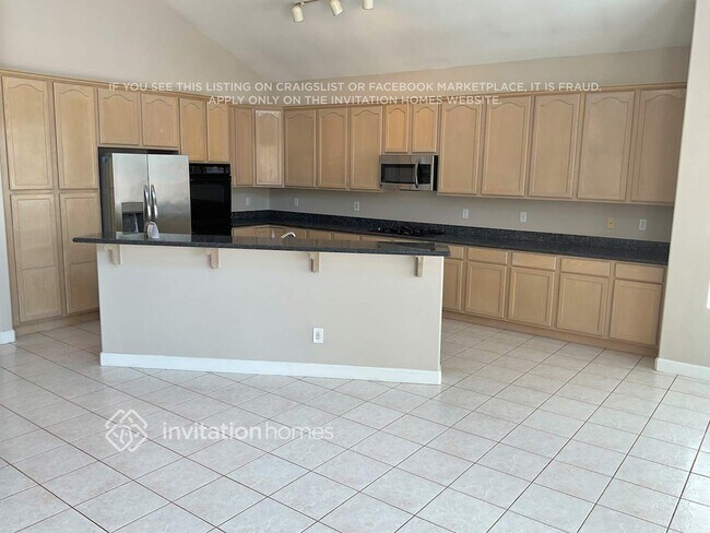 Building Photo - 10909 Summer Quail Ave