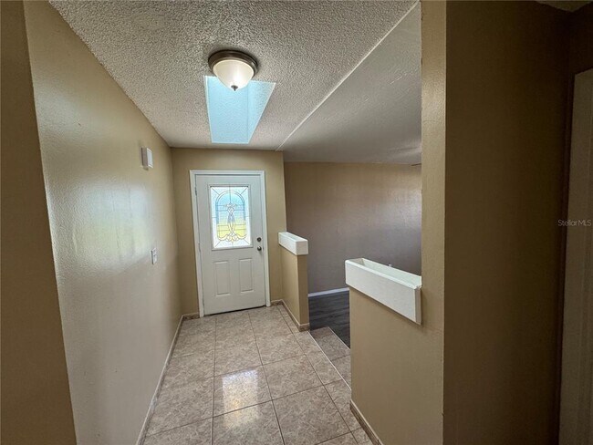 Building Photo - 10427 Flowers Ave