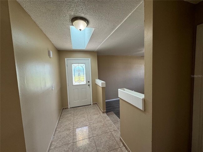 Foto del edificio - 10427 Flowers Ave