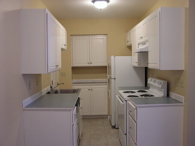 Building Photo - 301 Sullivan St