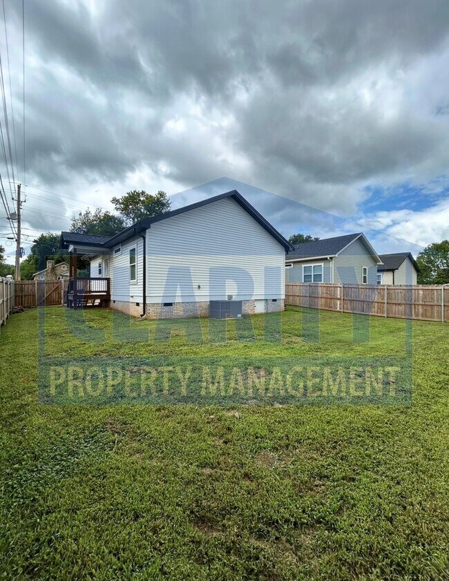 Foto del edificio - 1513 Huff Ave SW