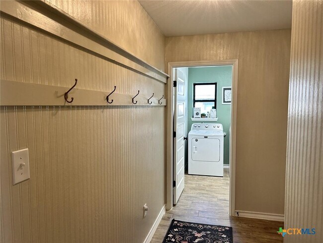 Foto del edificio - 2611 Bolzano Trl