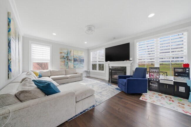 Foto del edificio - 7814 Brookbank Rd