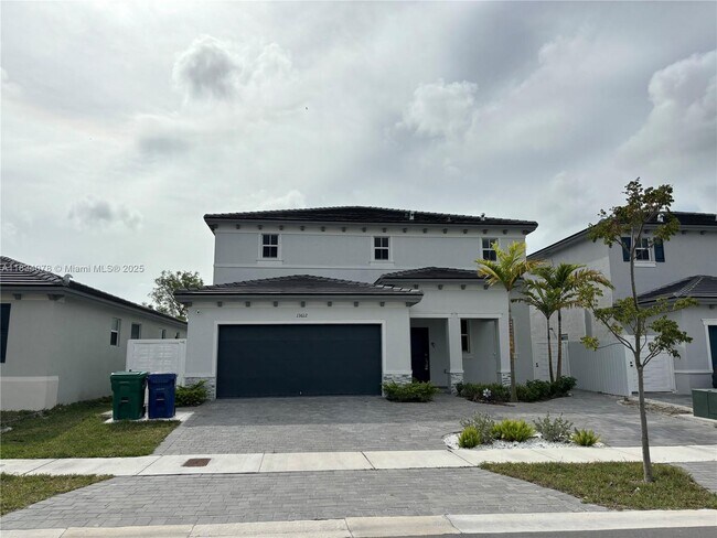 Foto del edificio - 13612 SW 184th Ln