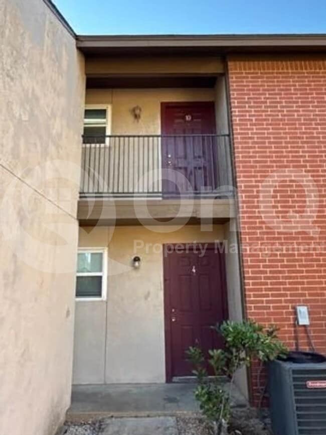 Building Photo - 410 Bryan St